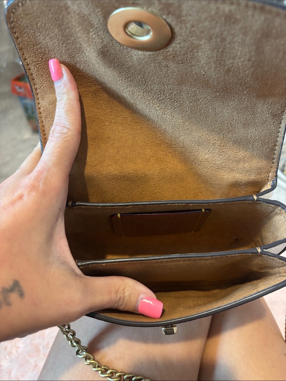 Coach chalk crossbody (mini bag) - Picture 6 of 9